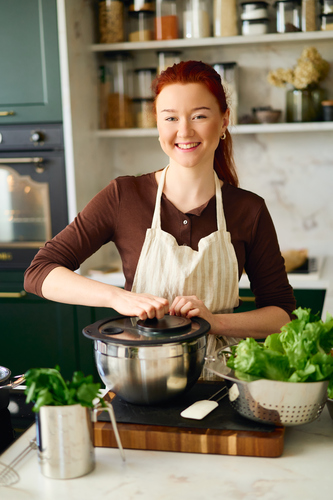 Viktoria-Fahringer-setzt-auf-Genusswerkzeuge-von-R-SLE