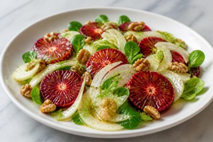 Blutorangen-Fenchel-Salat mit Feldsalat und Walnüssen