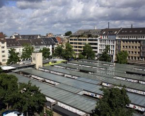 Blick auf den Carlsplatz in Düsseldorf.