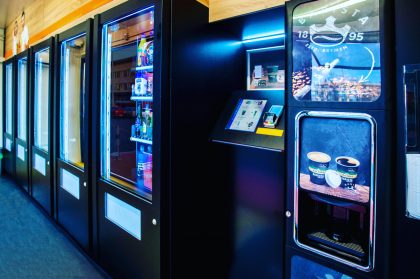 Automaten Shop Konzept by Flavura Automaten: Automaten Shopkonzept mit Getränkeautomaten, Kaffeevollautomaten, Snackautomaten, Vending Automaten wie Verkaufsautomaten und Warenautomaten sowie Kombi-Automaten für den 24/7-Service