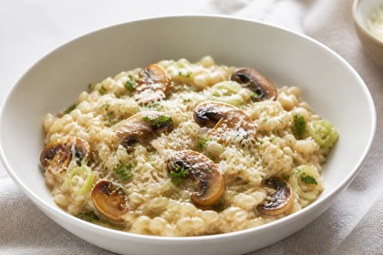Cremiges Gersten-Graupen-Risotto mit Champignons und Lauch